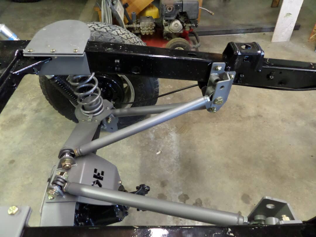 Our Vintage Bronco 4-Link is now a Kincer Chassis